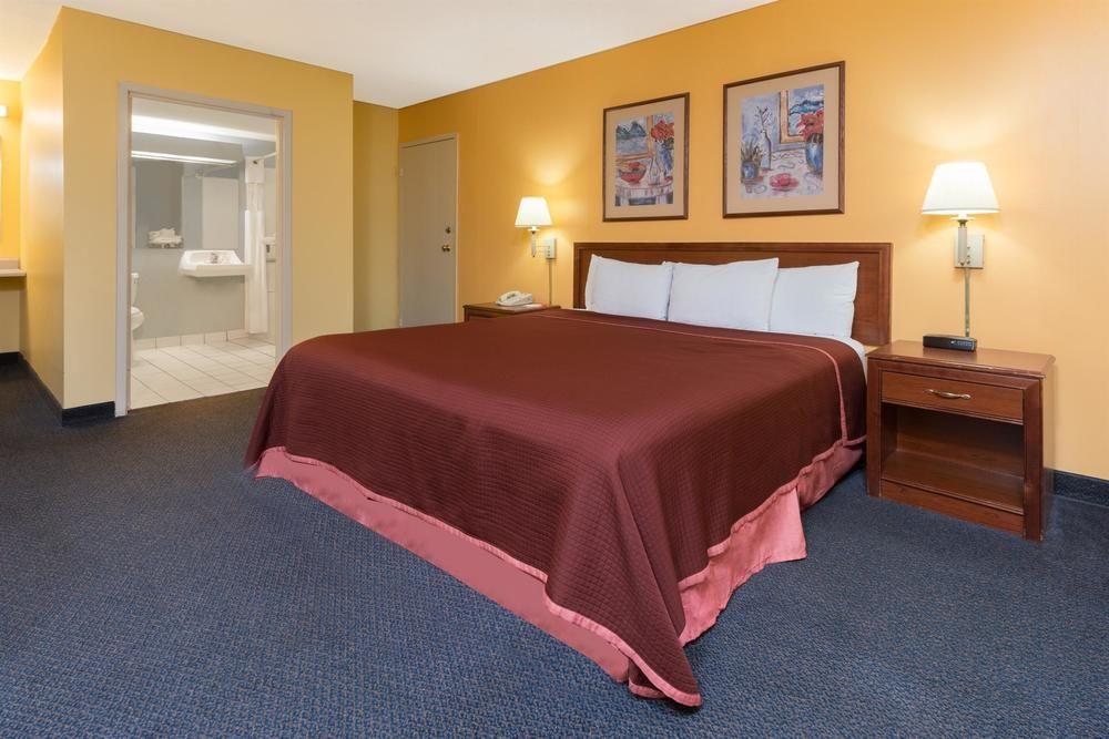 Motel 6 Springfield, Il - Airport Zewnętrze zdjęcie